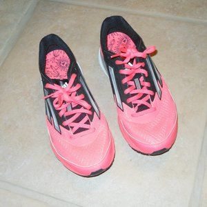Women's Adidas size 6 1/2 Athletic Shoes